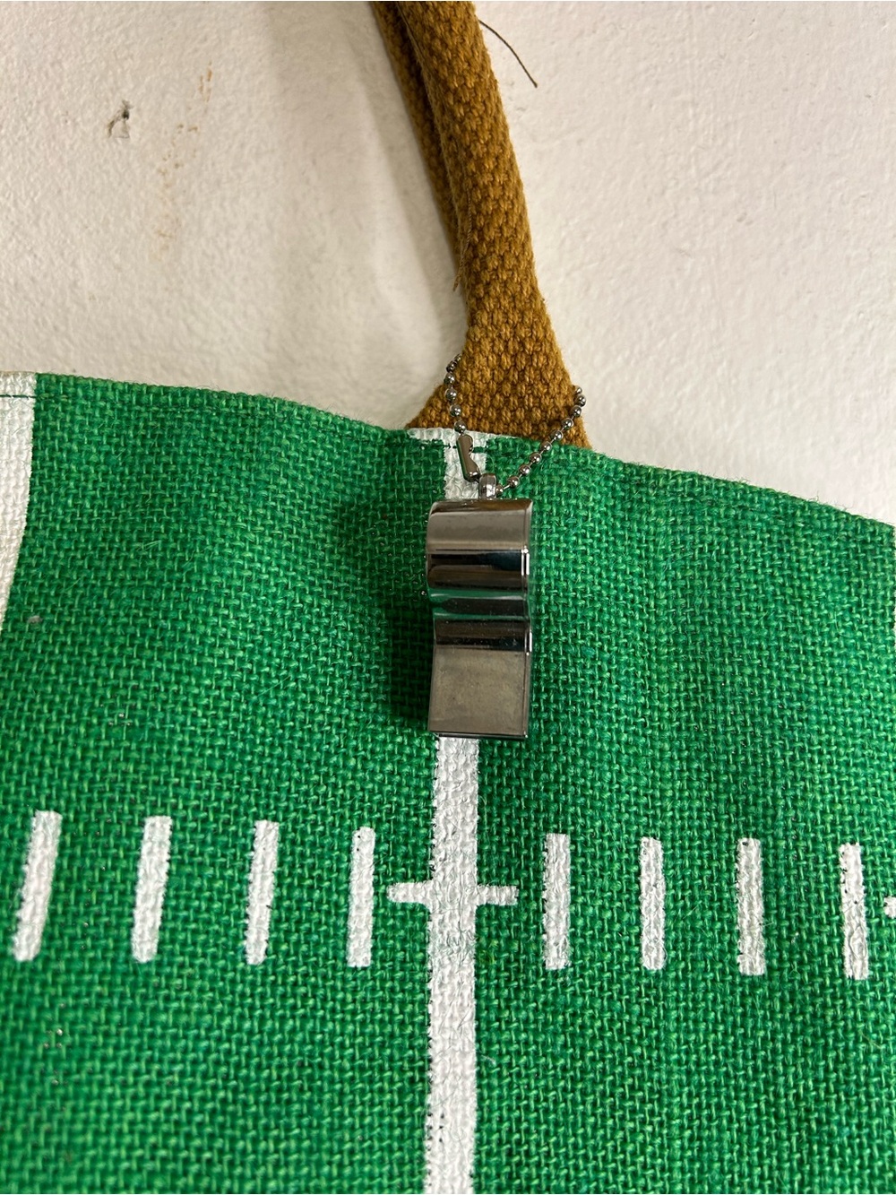 Source Unknown Green and White Football Field Tote with Brown Handles - Picture 3 of 7